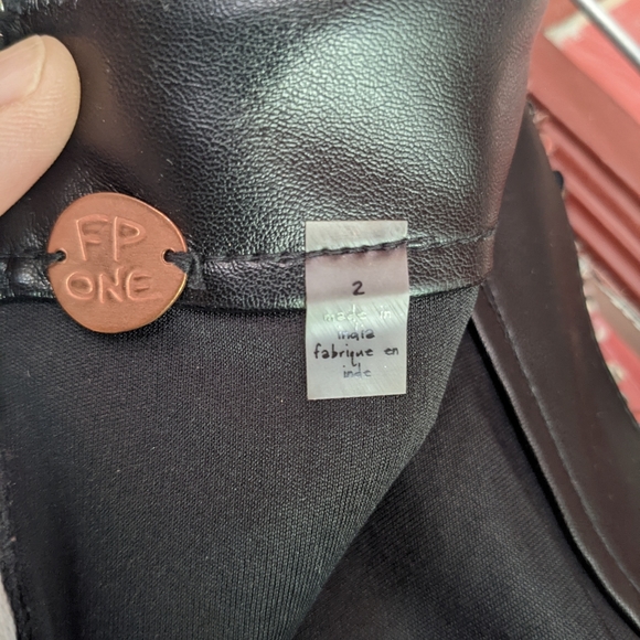 Free People sequined pink leopard mini - Picture 3 of 8